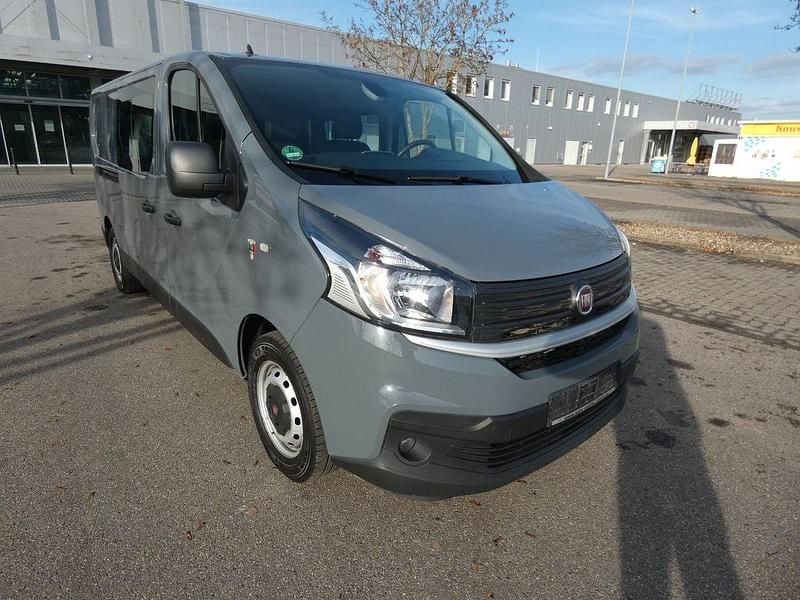 Grau Gebraucht 2020 Fiat Talento Van / Kleinbus | 17.990 € (Teuer) - Bild 1/4