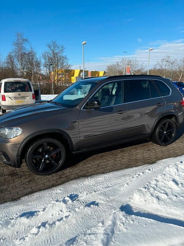 Gebraucht BMW X5 245 PS (180 kW) 2011 Braun SUV