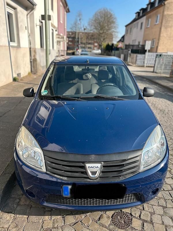 Gebraucht Dacia Sandero 75 PS (55 kW) 2010 Blau Limousine