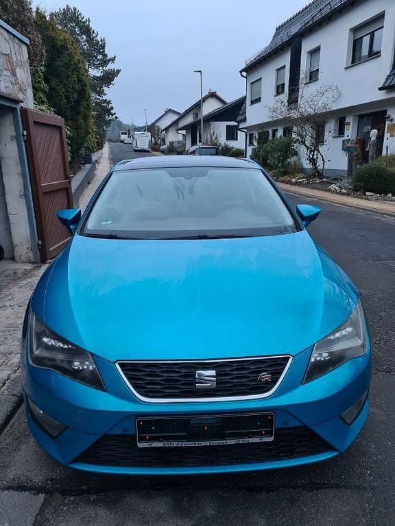 Blau Gebraucht 2013 Seat Leon SC FR Kleinwagen | 3.000 € - Bild 1/4