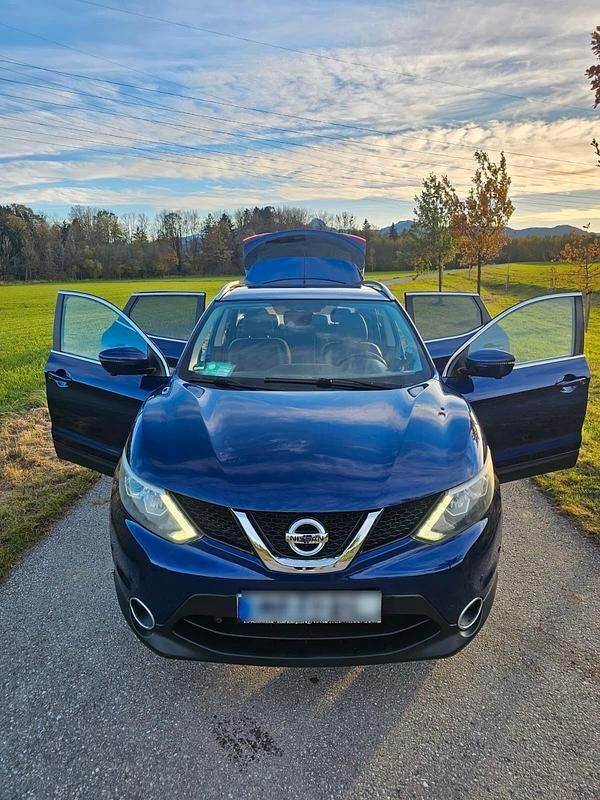 Andere farben Gebraucht 2015 Nissan Qashqai SUV | 9.000 € - Bild 1/4