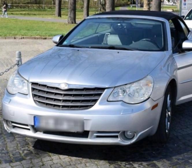 Silber Gebraucht 2007 Chrysler Sebring Cabriolet Cabrio | 1.300 € (Teuer) - Bild 1/4