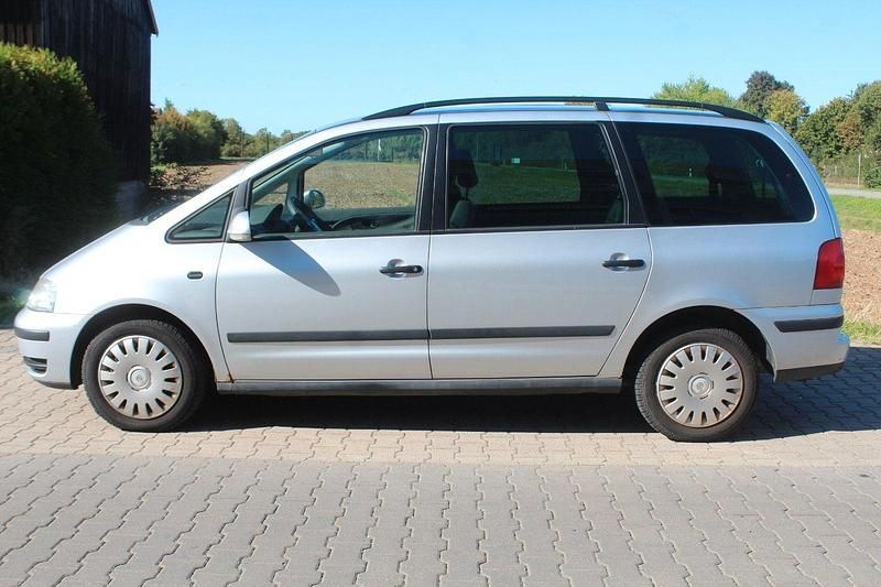 Gebraucht VW Sharan Trendline 140 PS (102 kW) 2006 Silber Van / Kleinbus