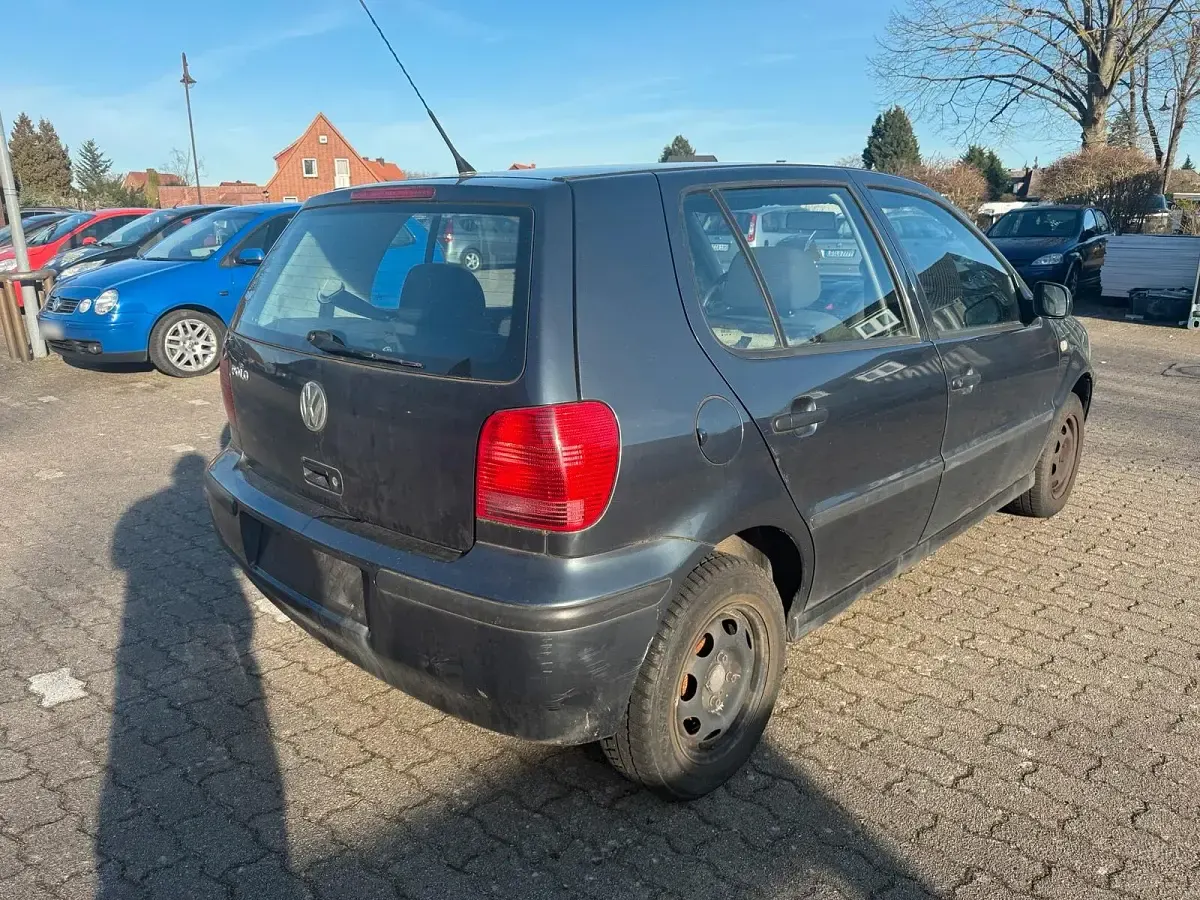 Usata VW Polo 2000 Grigio Berlina