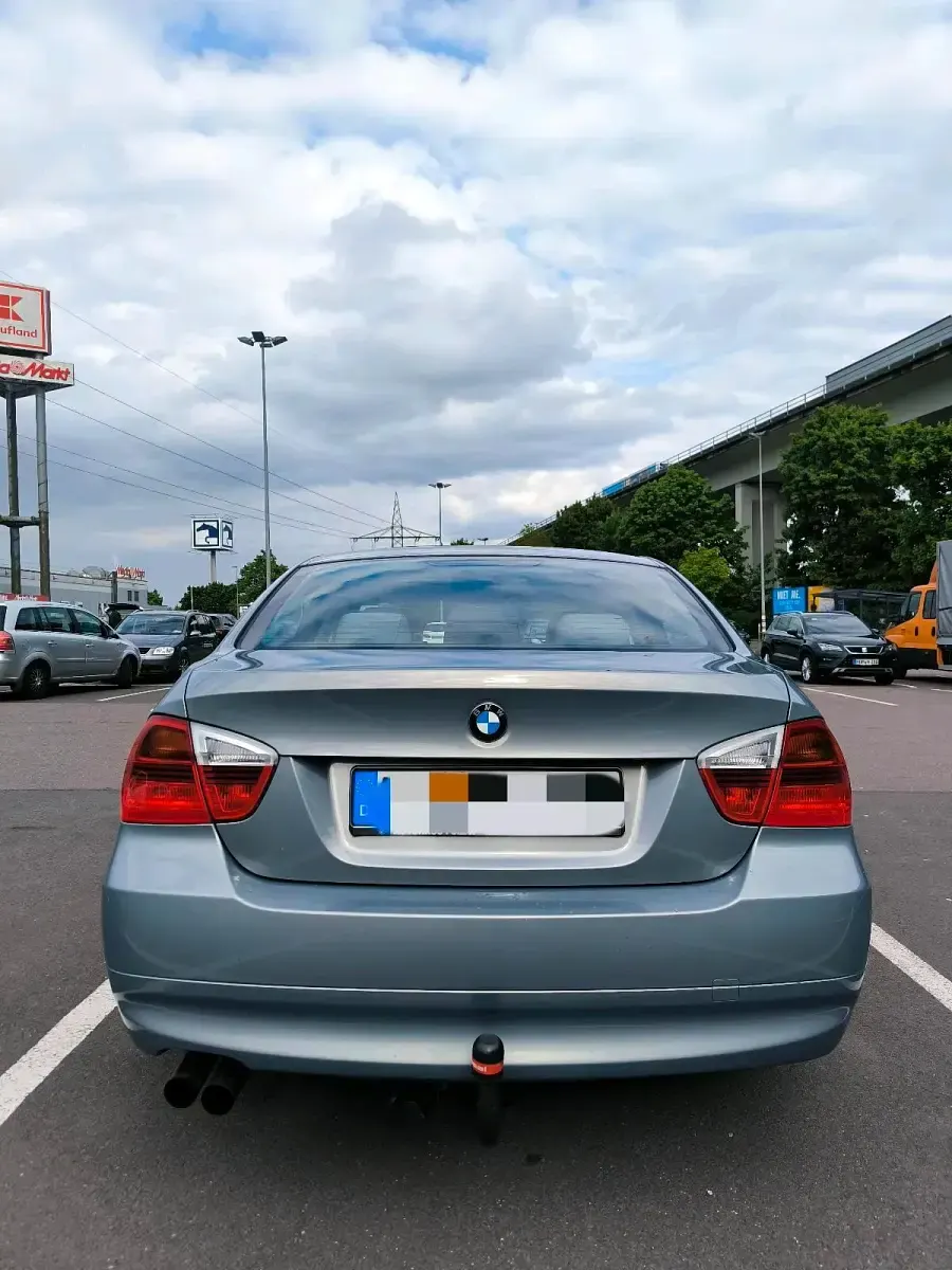 Gebraucht BMW 325 218 PS (160 kW) 2005 Grau Limousine
