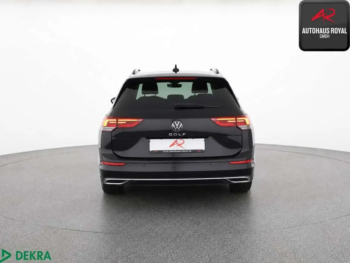 Gebraucht VW Golf VIII Style 150 PS (110 kW) 2023 Schwarz Kombi
