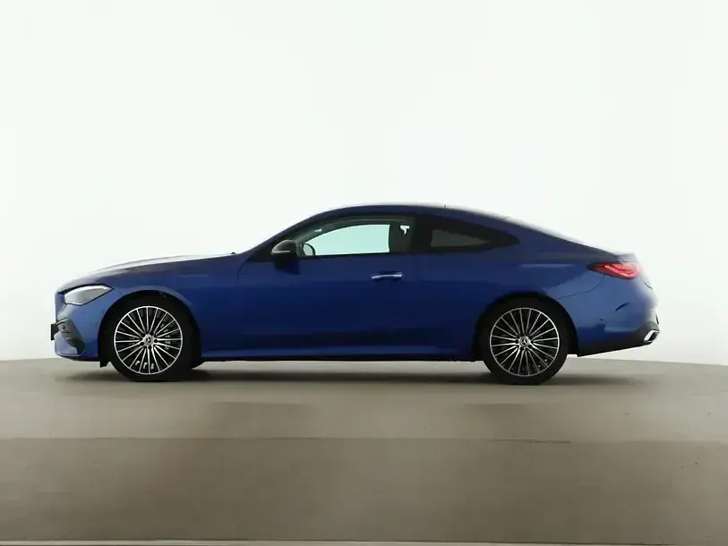 Gebraucht Mercedes CLE220 AMG 197 PS (144 kW) 2025 Blau Coupé