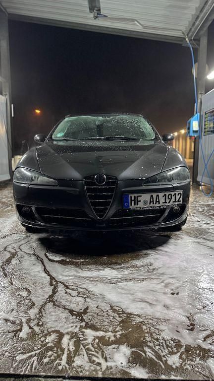 Schwarz Gebraucht 2007 Alfa Romeo 147 Kleinwagen | 2.200 € (Etwas zu teuer) - Bild 1/4