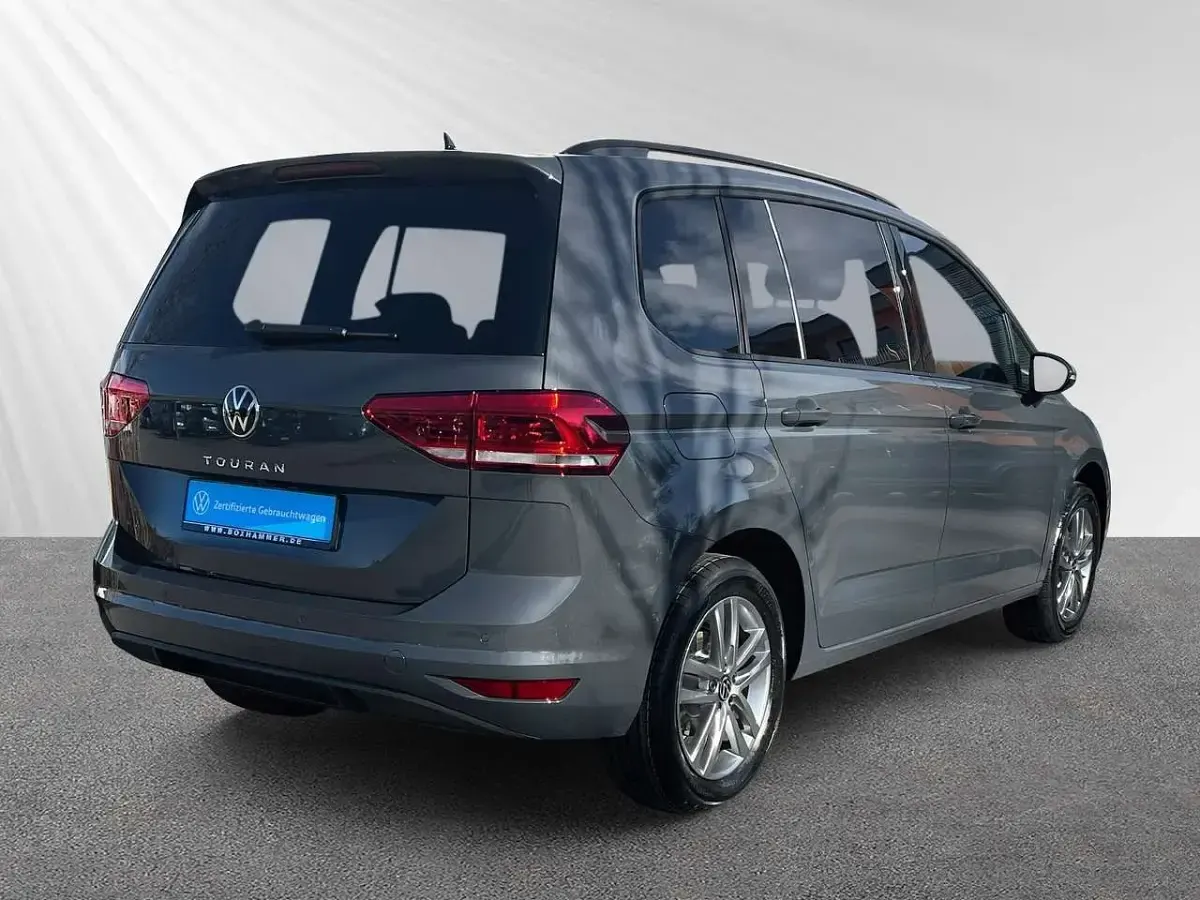 Neu VW Touran Comfortline 150 PS (110 kW) 2026 Grau Van / Kleinbus