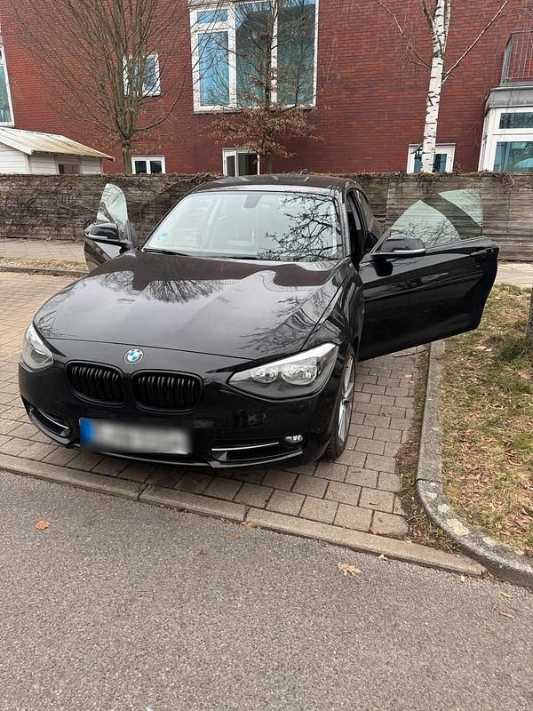 Gebraucht BMW 116 130 PS (95 kW) 2014 Schwarz Kleinwagen