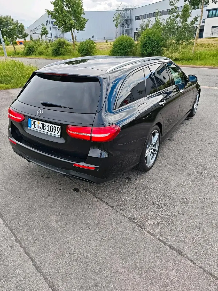 Gebraucht Mercedes E250 AMG 211 PS (155 kW) 2016 Schwarz Kombi
