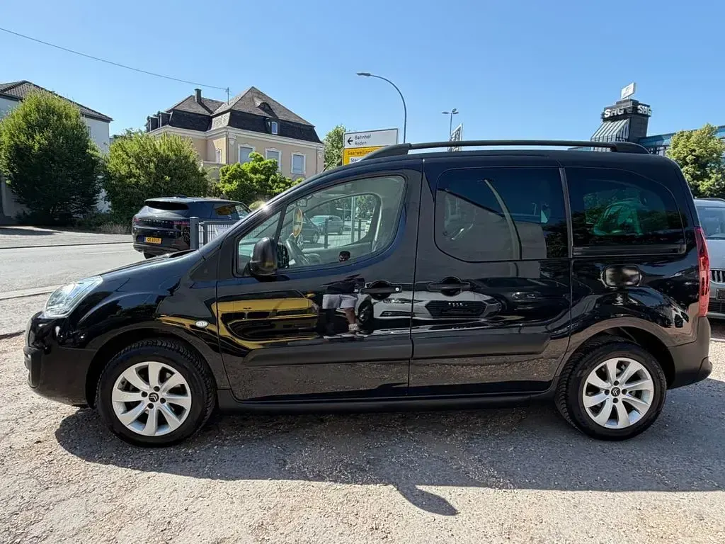 Gebraucht Citroën Berlingo PureTech 110 PS (80 kW) 2018 Schwarz Van / Kleinbus