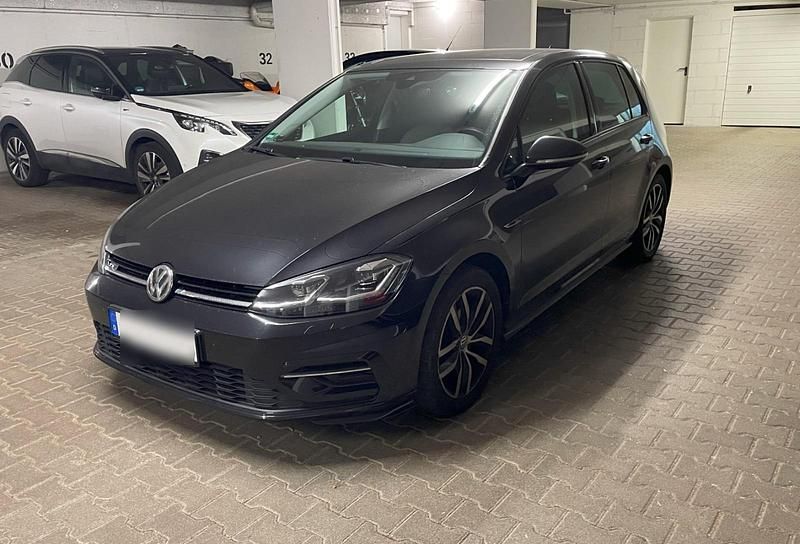 Schwarz Gebraucht 2019 VW Golf Highline Coupé | 19.850 € (Fairer Preis) - Bild 1/4