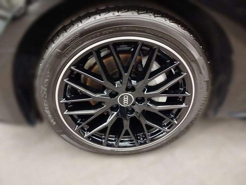 Gebraucht Audi A4 S-Line 204 PS (150 kW) 2024 Schwarz Kombi