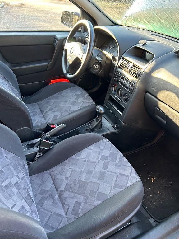 Gebraucht Opel Astra 101 PS (74 kW) 1998 Blau Limousine