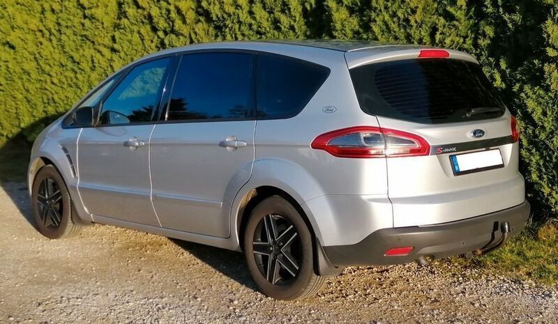 Silber Gebraucht 2012 Ford S-MAX S Van / Kleinbus | 5.990 € (Guter Preis) - Bild 1/4