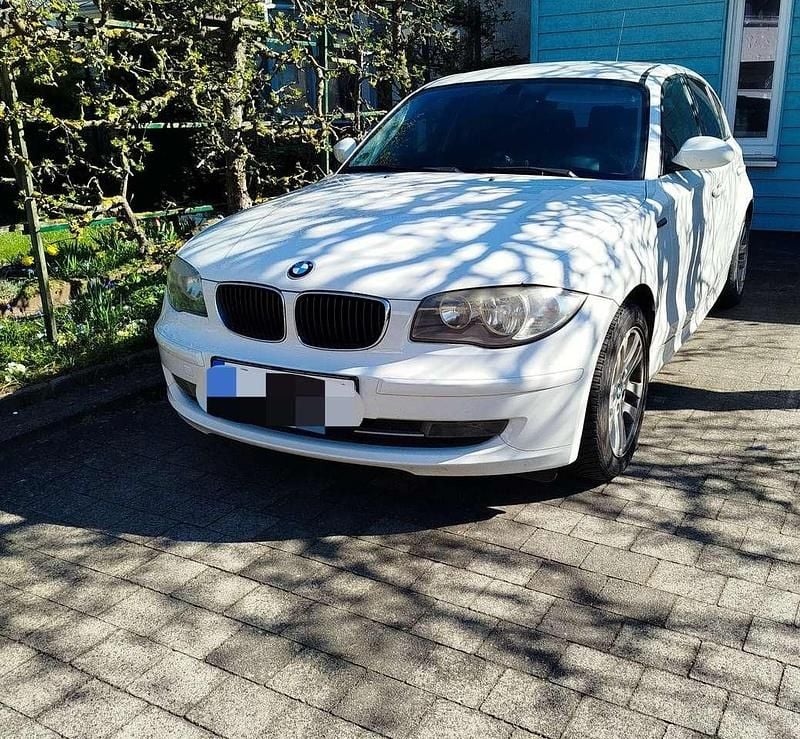 Gebraucht BMW 118 143 PS (105 kW) 2008 Weiß Kleinwagen