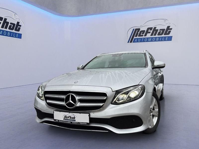 Gebraucht Mercedes E220 194 PS (142 kW) 2017 Silber Kombi