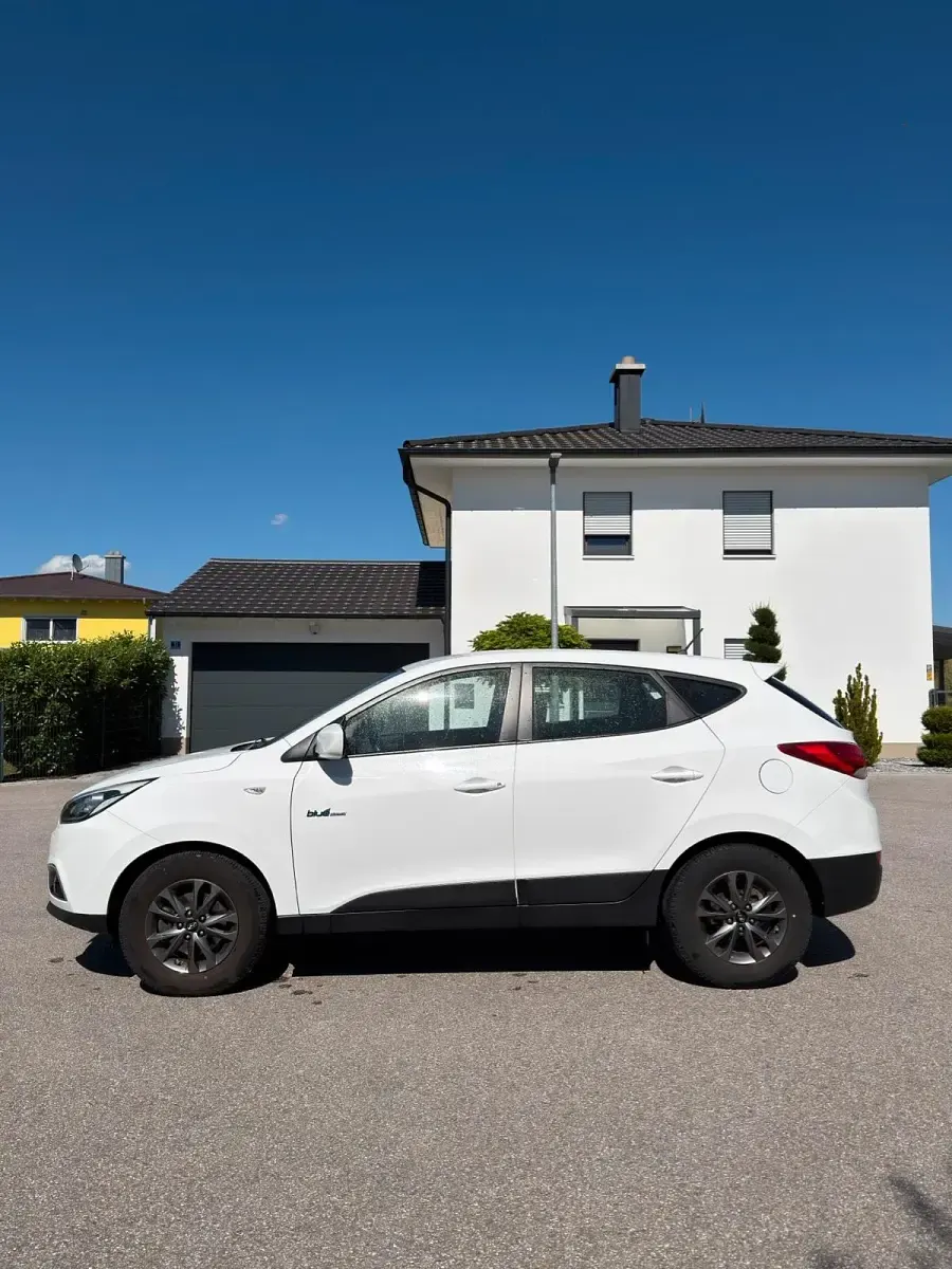 Gebraucht Hyundai ix35 135 PS (99 kW) 2015 Weiß SUV