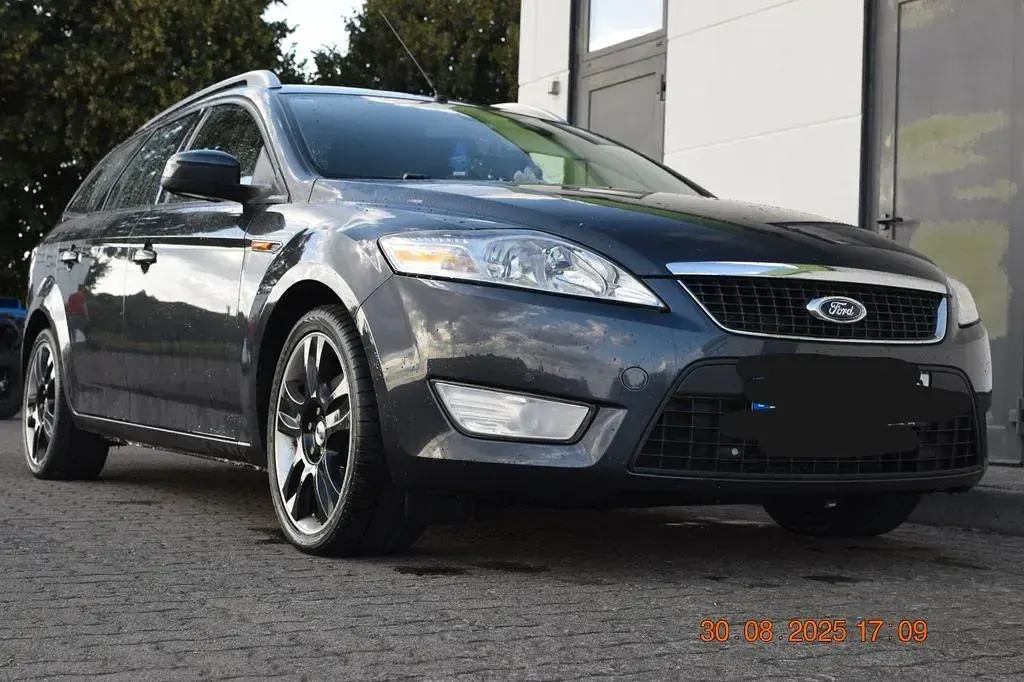 Gebraucht Ford Mondeo 140 PS (102 kW) 2009 Grau Kombi