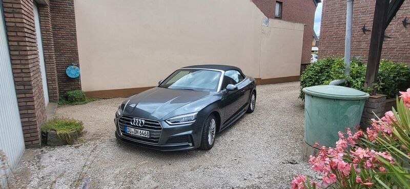 Grau Gebraucht 2017 Audi A5 Cabriolet S-Line Cabrio | 23.500 € - Bild 1/4