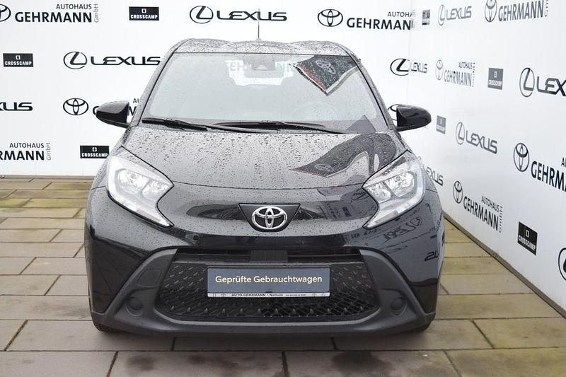 Gebraucht Toyota Aygo X Business Edition 72 PS (52 kW) 2024 Schwarz SUV