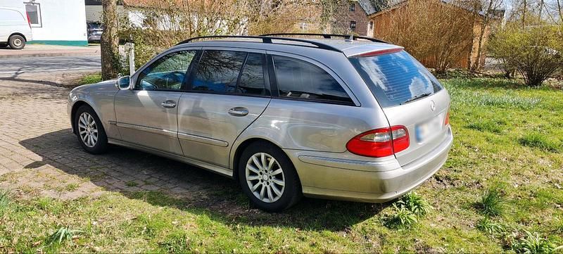 Gebraucht Mercedes E220 170 PS (125 kW) 2008 Silber Kombi