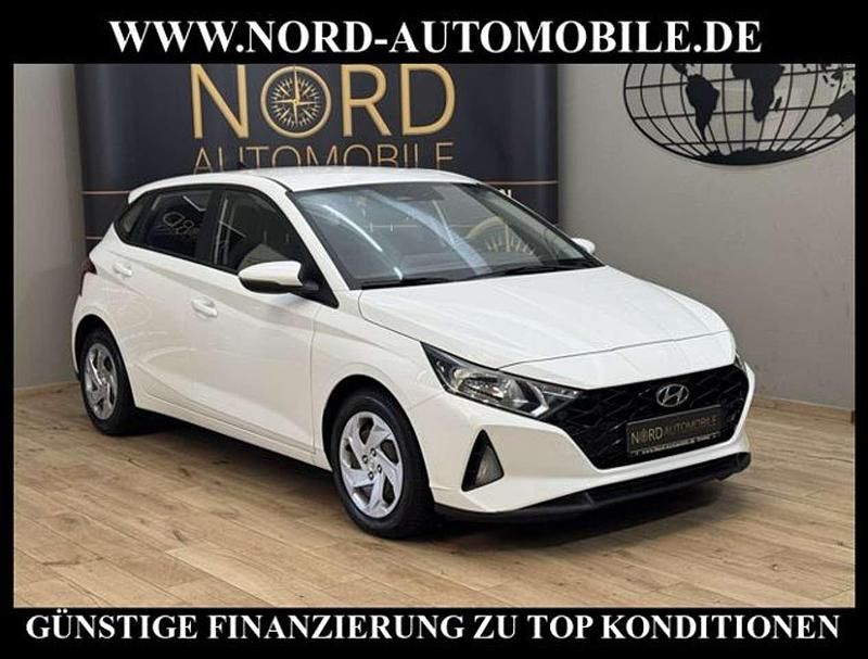 Gebraucht Hyundai i20 Intro Edition 101 PS (74 kW) 2021 Weiß Kleinwagen