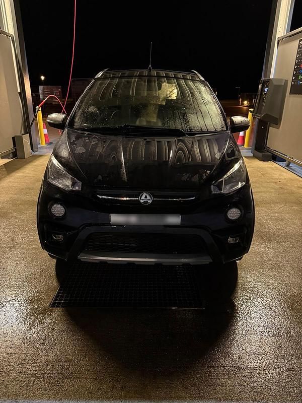 Gebraucht Aixam Crossover Premium 2022 Schwarz