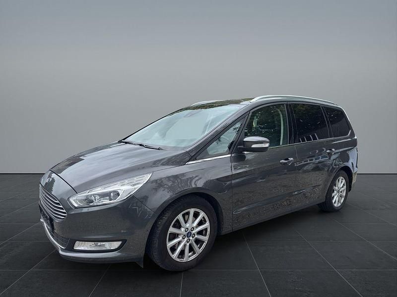 Grau Gebraucht 2016 Ford Galaxy Titanium Van / Kleinbus | 12.999 € (Fairer Preis) - Bild 1/4