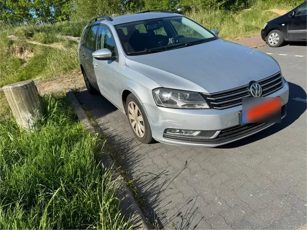 Gebraucht VW Passat 140 PS (102 kW) 2012 Silber Kombi