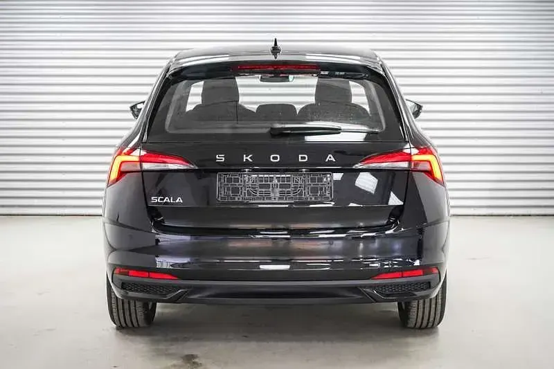 Neu Skoda Scala Selection 150 PS (110 kW) 2026 Schwarz Kleinwagen