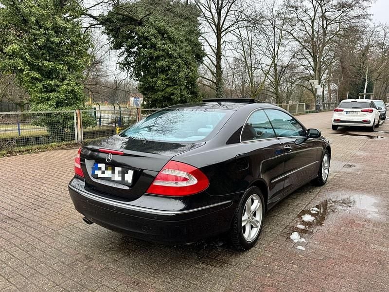 Gebraucht Mercedes CLK200 163 PS (119 kW) 2004 Schwarz Coupé