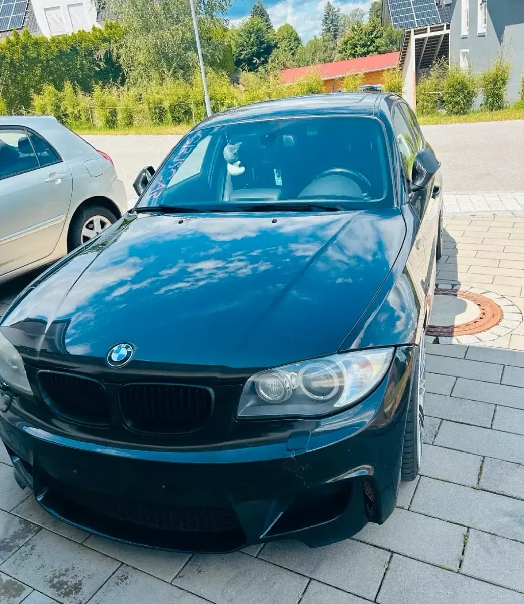 Gebraucht BMW 120 177 PS (130 kW) 2011 Schwarz Kleinwagen