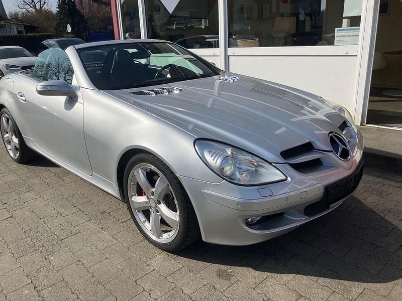 Gebraucht Mercedes SLK280 231 PS (169 kW) 2006 Silber Cabrio
