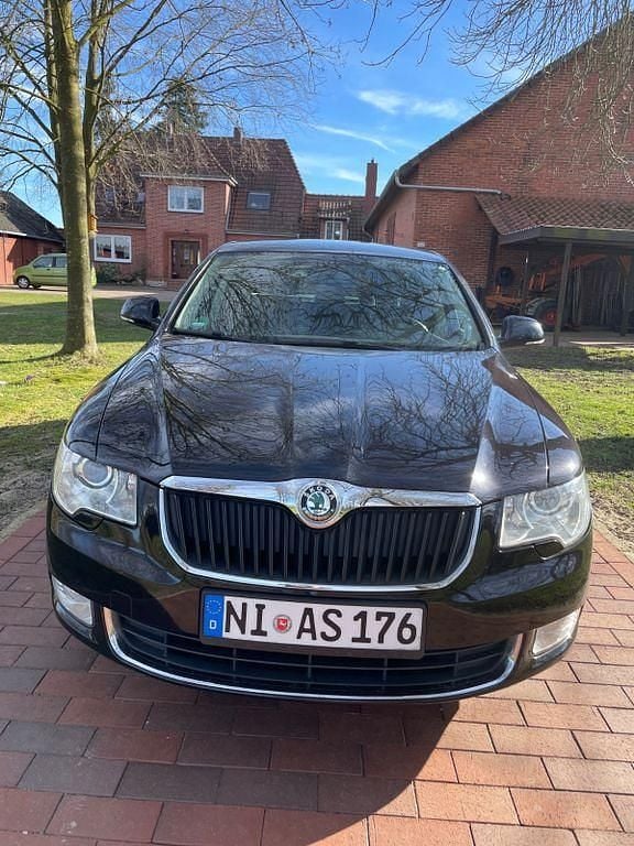 Gebraucht Skoda Superb Elegance 170 PS (125 kW) 2009 Schwarz Limousine