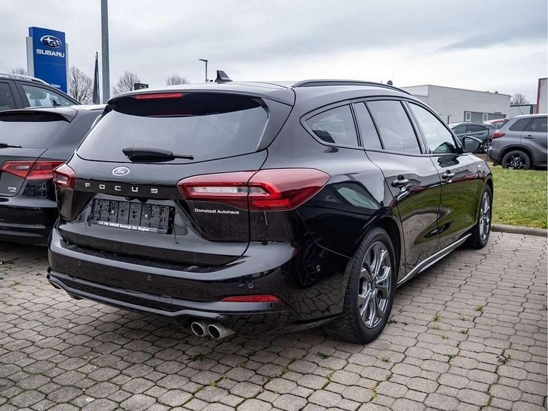 Gebraucht Ford Focus ST-Line 116 PS (85 kW) 2023 Obsidianschwarz Kombi