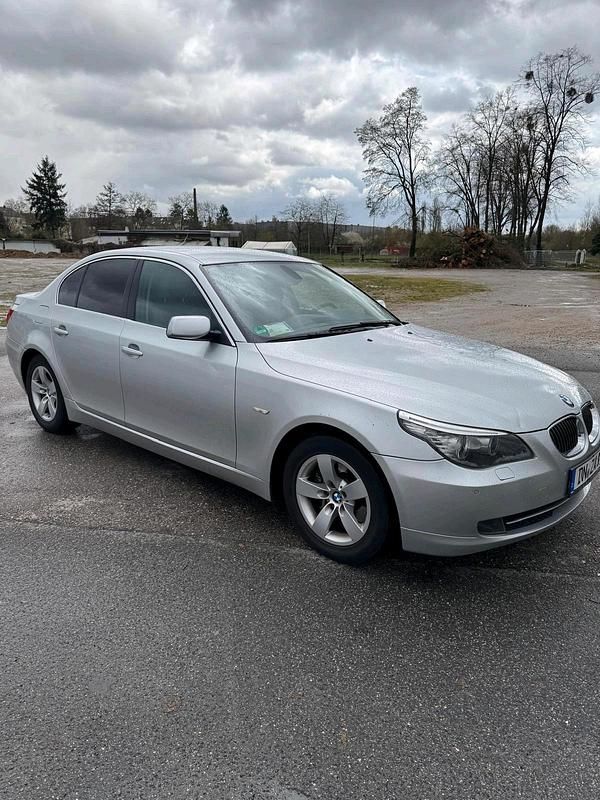 Gebraucht BMW 525 218 PS (160 kW) 2007 Grau Limousine