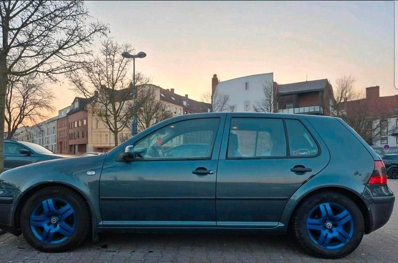 Gebraucht VW Golf IV 105 PS (77 kW) 2002 Grau Limousine