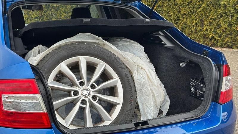 Gebraucht Skoda Octavia Ambition 110 PS (80 kW) 2016 Blau Limousine