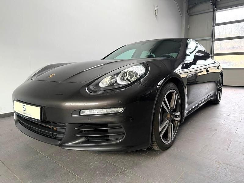 Gebraucht Porsche Panamera 300 PS (220 kW) 2015 Grau Kleinwagen