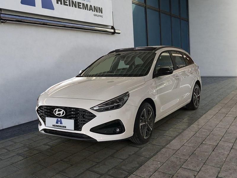 Weiß Neu 2025 Hyundai i30 Kombi | 28.490 € (Etwas zu teuer) - Bild 1/4