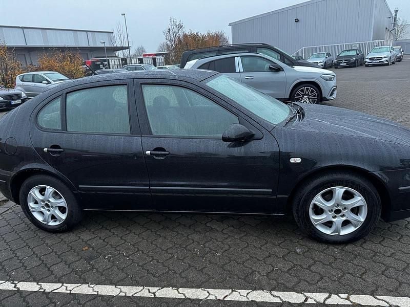 Gebraucht Seat Leon 105 PS (77 kW) 2004 Schwarz Kleinwagen