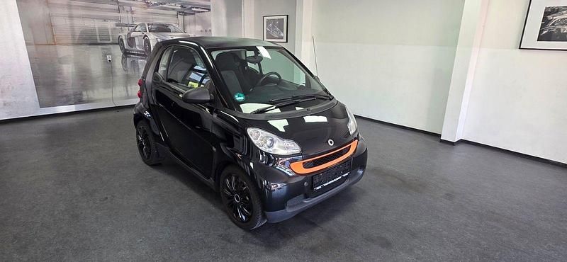 Schwarz Gebraucht 2011 Smart ForTwo Coupé Pure Coupé | 4.990 € (Fairer Preis) - Bild 1/4