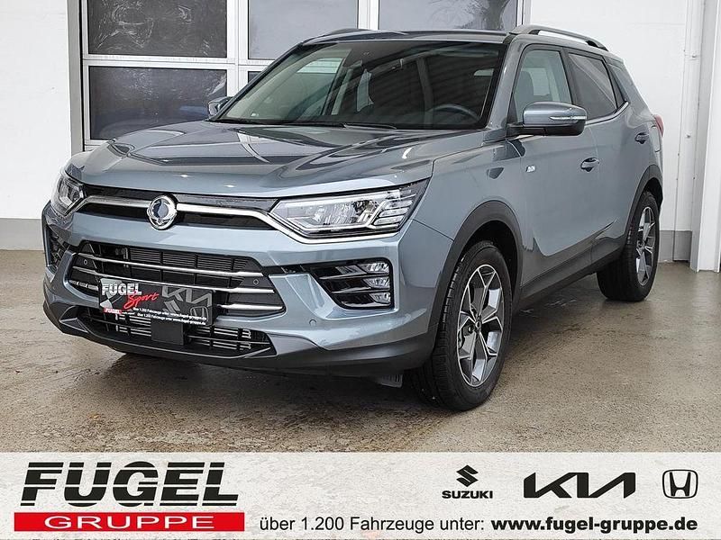Platinum grey Neu 2025 Ssangyong (KGM) Korando Sapphire SUV | 25.999 € - Bild 1/4