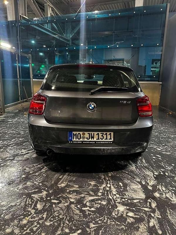 Gebraucht BMW 116 116 PS (85 kW) 2015 Grau Kleinwagen