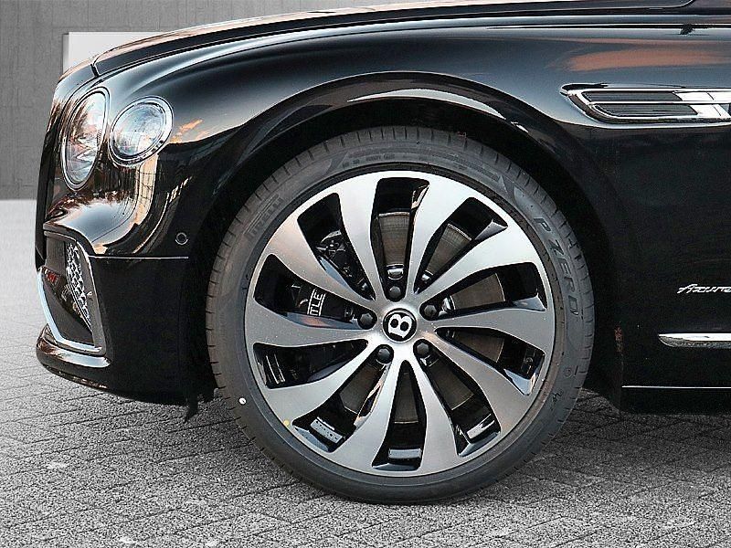 Gebraucht Bentley Flying Spur 680 PS (500 kW) 2025 Schwarz Limousine