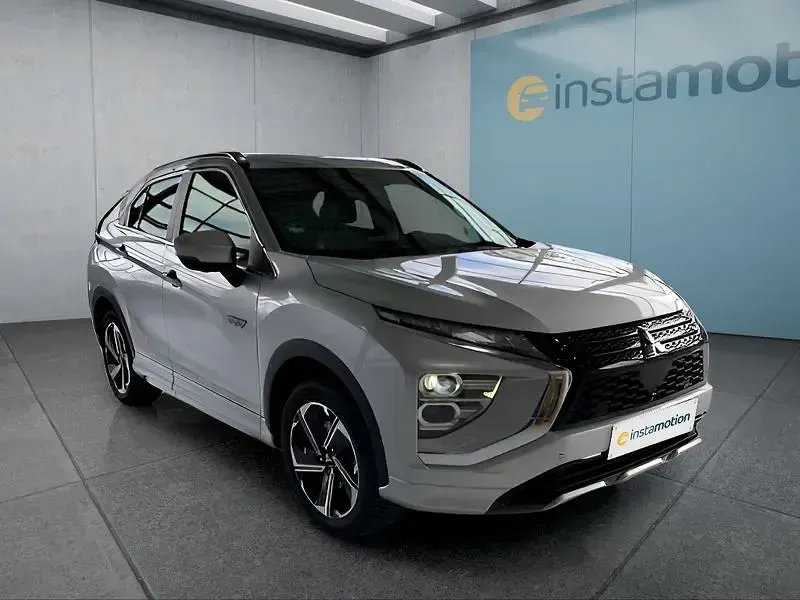 Gebraucht Mitsubishi Eclipse Cross 188 PS (138 kW) 2022 Silber SUV