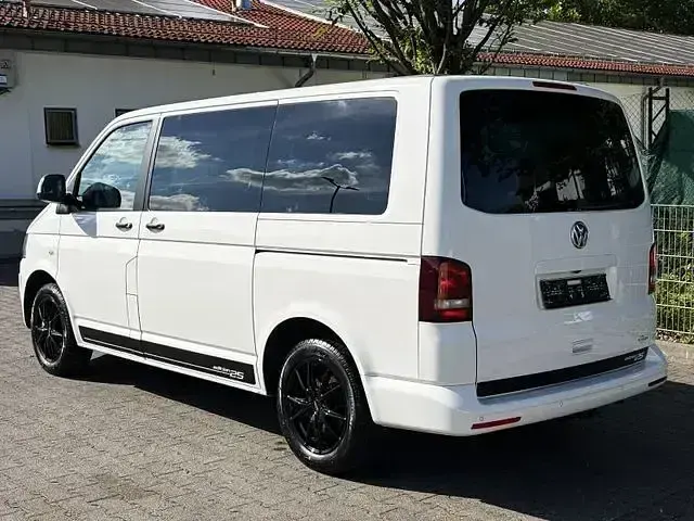 Gebraucht VW Multivan Edition 180 PS (132 kW) 2015 Andere Van / Kleinbus