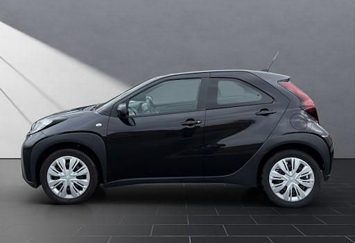 Gebraucht Toyota Aygo X Business Edition 72 PS (52 kW) 2024 Schwarz SUV